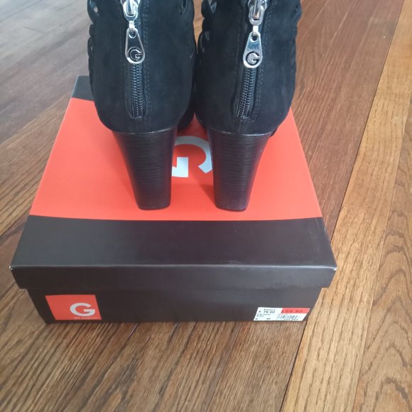 Guess size 9 open toe sandals - Picture 4 of 4